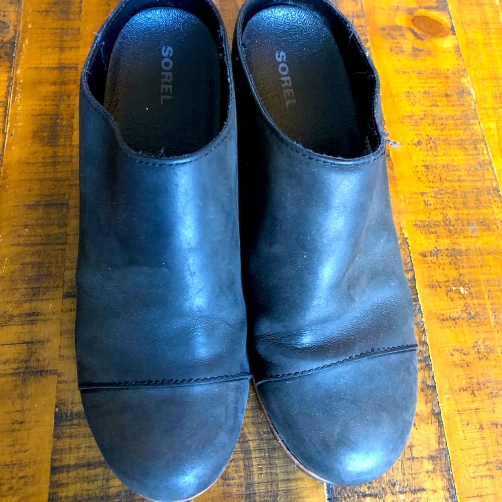 Sorel mules, size 7